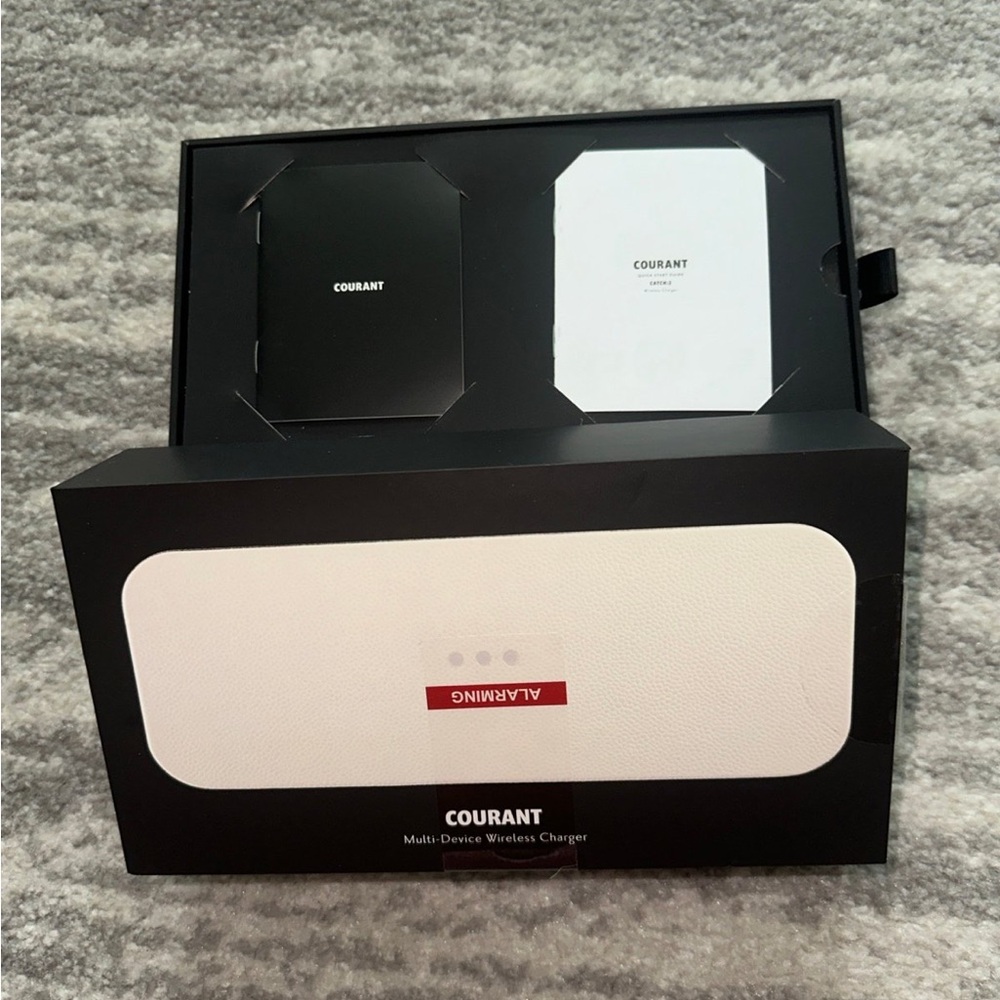 Courant Multi-Device Wireless Charger in White